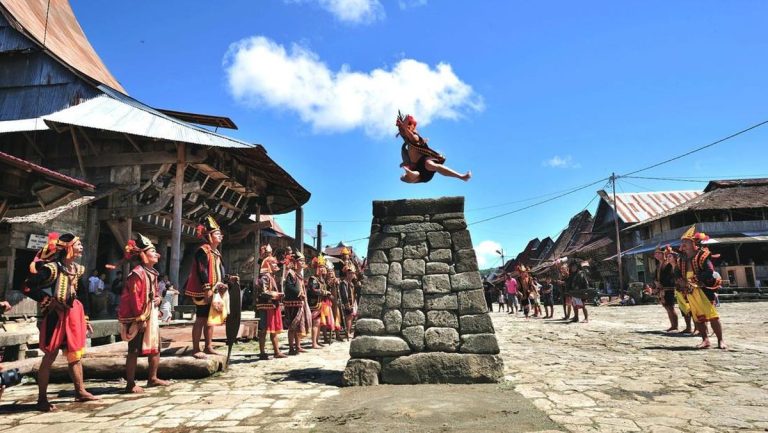 TIARA TOURS INDONESIA